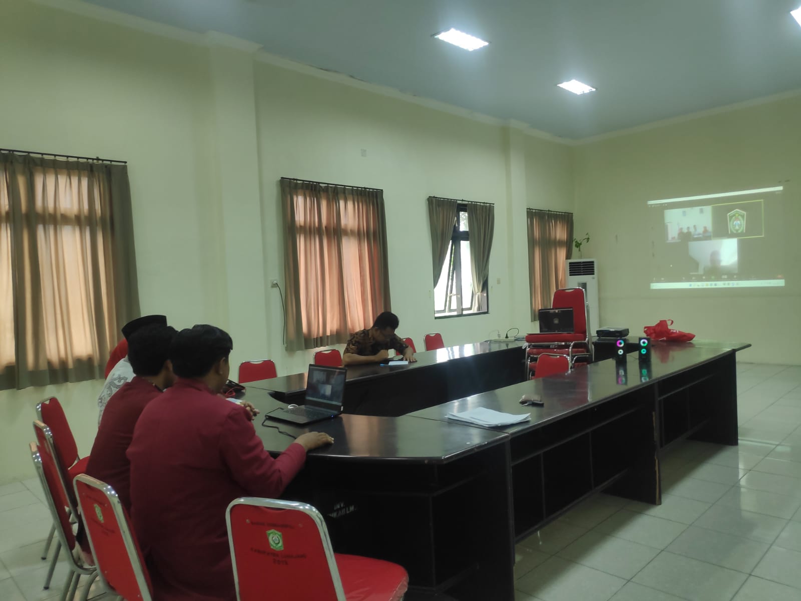 Visitasi Magang Riset Mahasiswa Ilmu Pemerintahan Univ. Muhammadiyah Malang Melalui Zoom Meeting